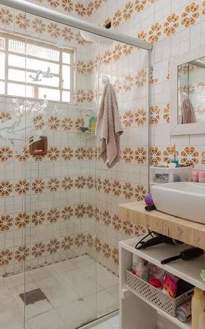Casa à venda com 155m², 3 quartos e 2 vagas Casa à venda com 155m², 3 quartos e 2 vagasBanheiro
