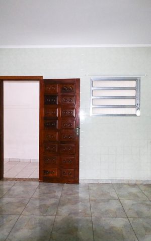 Casa à venda com 343m², 3 quartos e 2 vagas Casa à venda com 343m², 3 quartos e 2 vagasCozinha
