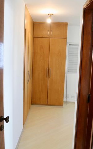 Apartamento à venda com 180m², 4 quartos e 2 vagas Apartamento à venda com 180m², 4 quartos e 2 vagasQuarto