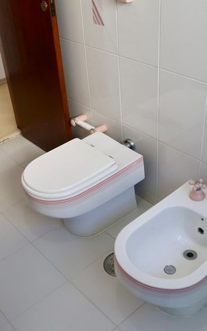Apartamento à venda com 180m², 4 quartos e 2 vagas Apartamento à venda com 180m², 4 quartos e 2 vagasBanheiro