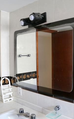 Apartamento à venda com 180m², 4 quartos e 2 vagas Apartamento à venda com 180m², 4 quartos e 2 vagasBanheiro