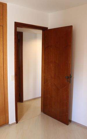 Apartamento à venda com 180m², 4 quartos e 2 vagas Apartamento à venda com 180m², 4 quartos e 2 vagasQuarto