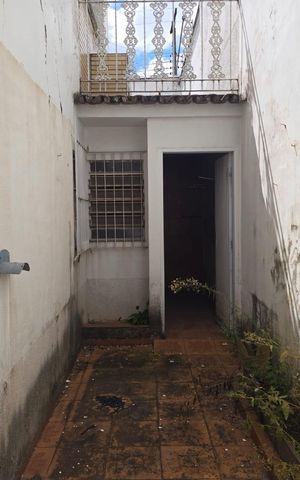 Casa à venda com 218m², 4 quartos e 5 vagas Casa à venda com 218m², 4 quartos e 5 vagasDespensa