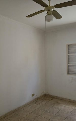 Casa à venda com 218m², 4 quartos e 5 vagas Casa à venda com 218m², 4 quartos e 5 vagasQuarto 03