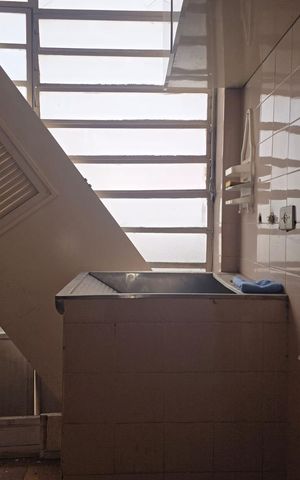 Casa à venda com 218m², 4 quartos e 5 vagas Casa à venda com 218m², 4 quartos e 5 vagasÁrea de Serviço