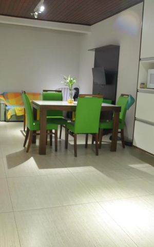 Casa à venda com 200m², 2 quartos e 2 vagasCozinha