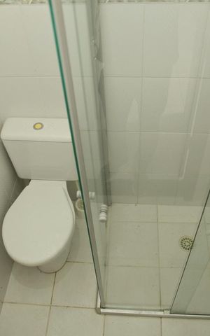 Casa à venda com 200m², 2 quartos e 2 vagasBanheiro de serviço