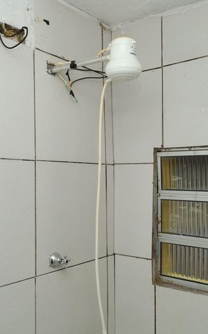 Casa à venda com 250m², 2 quartos e sem vagaBanheiro