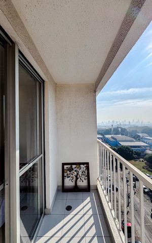 Apartamento para alugar com 55m², 2 quartos e 1 vaga Apartamento para alugar com 55m², 2 quartos e 1 vagaVaranda