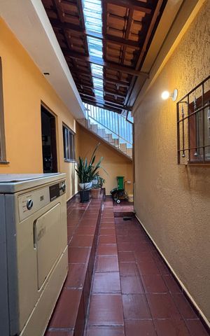 Casa à venda com 240m², 3 quartos e 2 vagas Casa à venda com 240m², 3 quartos e 2 vagasQuintal