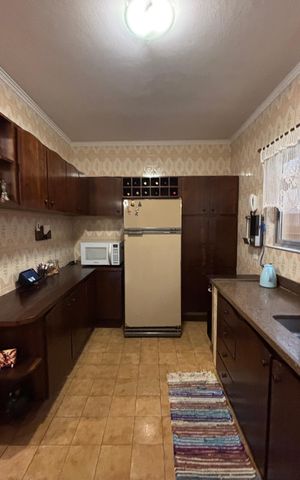 Casa à venda com 240m², 3 quartos e 2 vagas Casa à venda com 240m², 3 quartos e 2 vagasCozinha - Sala de Jantar