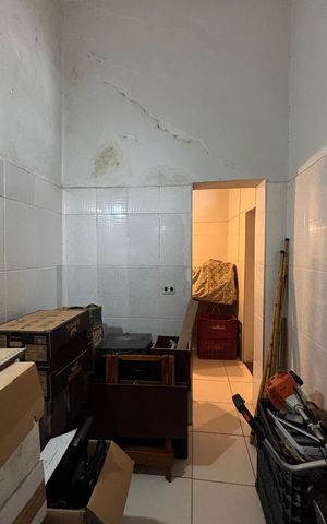 Casa à venda com 240m², 3 quartos e 2 vagas Casa à venda com 240m², 3 quartos e 2 vagasEdícula - Despensa