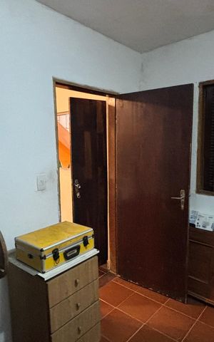 Casa à venda com 240m², 3 quartos e 2 vagas Casa à venda com 240m², 3 quartos e 2 vagasEdícula - Despensa
