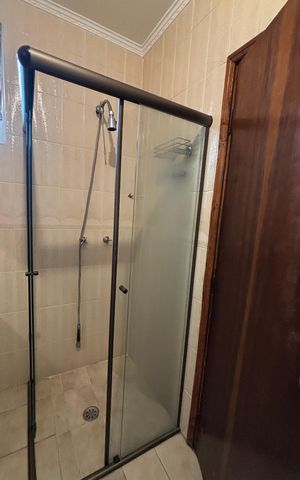 Casa à venda com 240m², 3 quartos e 2 vagas Casa à venda com 240m², 3 quartos e 2 vagasBanheiro da Suíte