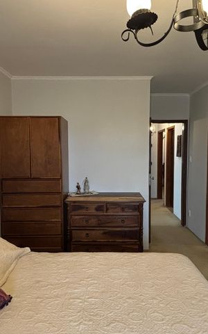 Casa à venda com 240m², 3 quartos e 2 vagas Casa à venda com 240m², 3 quartos e 2 vagasSuite