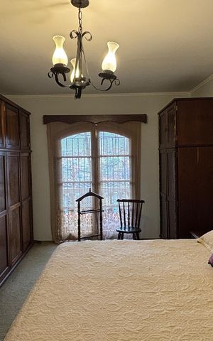 Casa à venda com 240m², 3 quartos e 2 vagas Casa à venda com 240m², 3 quartos e 2 vagasSuite