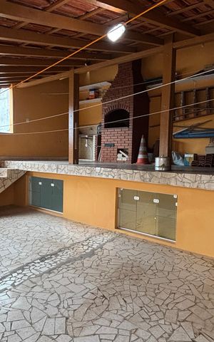 Casa à venda com 240m², 3 quartos e 2 vagas Casa à venda com 240m², 3 quartos e 2 vagasArea Lazer - Churrasqueira
