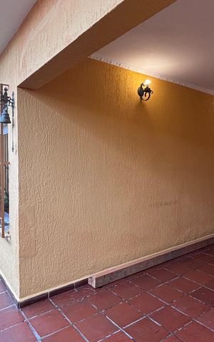 Casa à venda com 240m², 3 quartos e 2 vagas Casa à venda com 240m², 3 quartos e 2 vagasGaragem