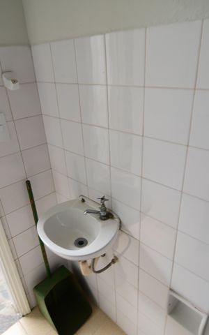 Casa à venda com 198m², 4 quartos e 6 vagasBanheiro de serviço