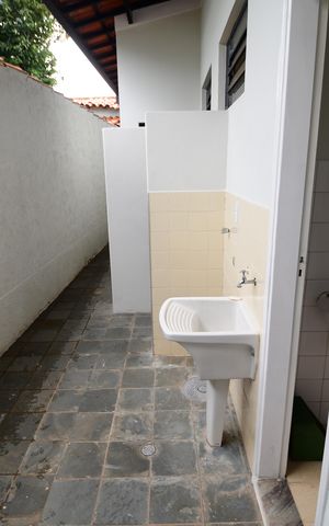 Casa à venda com 198m², 4 quartos e 6 vagasÁrea de Serviço