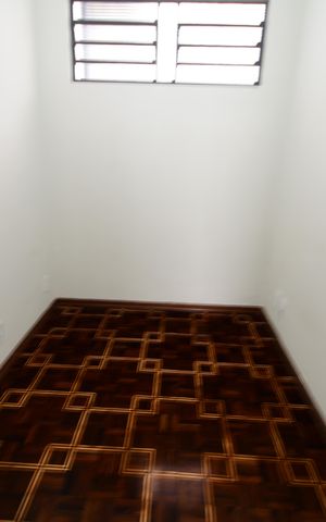 Casa à venda com 198m², 4 quartos e 6 vagasEscritório