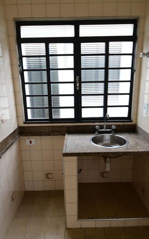 Casa à venda com 198m², 4 quartos e 6 vagasCozinha 2