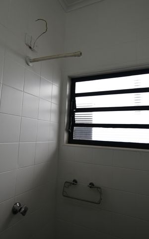 Casa à venda com 198m², 4 quartos e 6 vagasBanheiro - Edícula