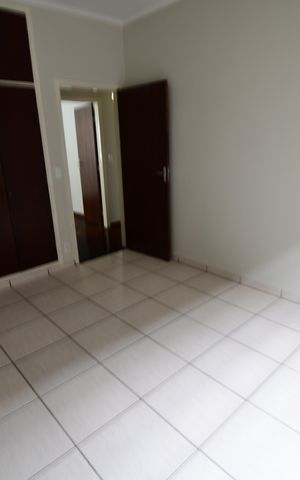 Casa à venda com 198m², 4 quartos e 6 vagasQuarto 2