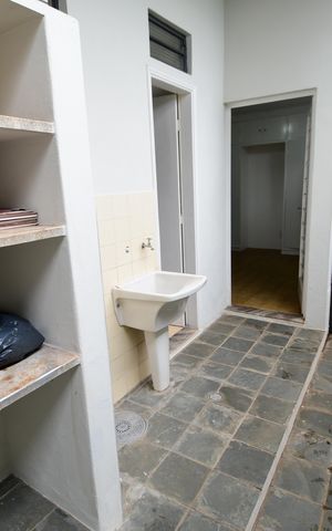 Casa à venda com 198m², 4 quartos e 6 vagasÁrea de Serviço