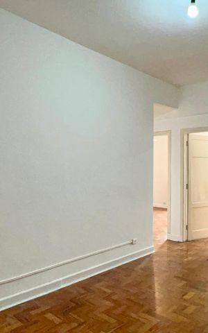 Apartamento à venda com 80m², 2 quartos e sem vaga Apartamento à venda com 80m², 2 quartos e sem vagaSala
