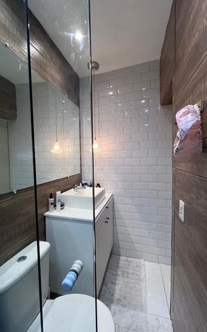 Casa à venda com 115m², 3 quartos e sem vaga Casa à venda com 115m², 3 quartos e sem vagaBanheiro