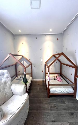 Casa à venda com 115m², 3 quartos e sem vaga Casa à venda com 115m², 3 quartos e sem vagaQuarto