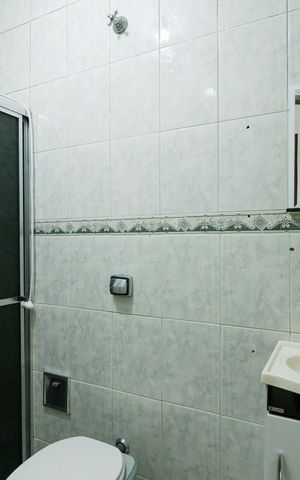 Casa à venda com 160m², 2 quartos e 1 vaga Casa à venda com 160m², 2 quartos e 1 vagaBanheiro da Suíte