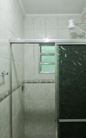 Casa à venda com 160m², 2 quartos e 1 vaga Casa à venda com 160m², 2 quartos e 1 vagaBanheiro da Suíte