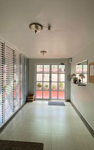 Apartamento à venda com 55m², 2 quartos e 1 vaga Apartamento à venda com 55m², 2 quartos e 1 vagaHall de entrada