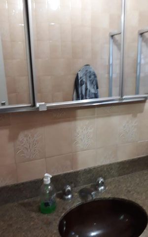 Casa à venda com 154m², 3 quartos e 3 vagas Casa à venda com 154m², 3 quartos e 3 vagasBanheiro