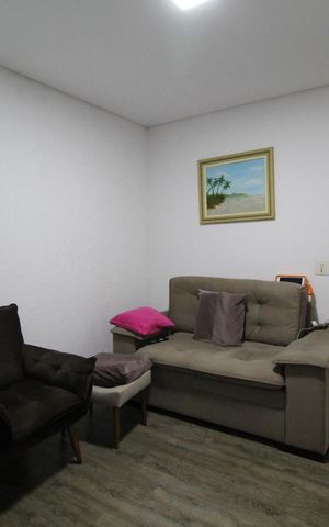 Casa à venda com 218m², 3 quartos e 2 vagas Casa à venda com 218m², 3 quartos e 2 vagasCasa 02