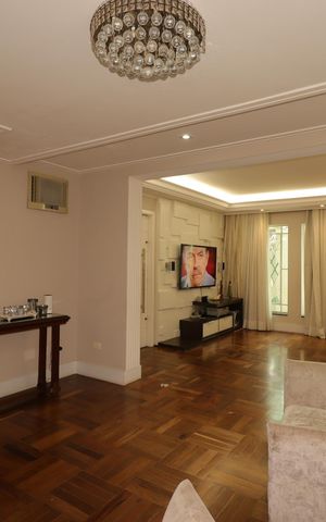 Casa à venda com 230m², 3 quartos e 3 vagasSala