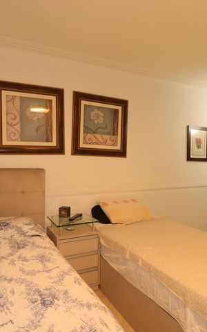 Casa à venda com 230m², 3 quartos e 3 vagasSuíte