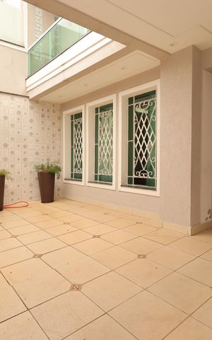 Casa à venda com 230m², 3 quartos e 3 vagasGaragem