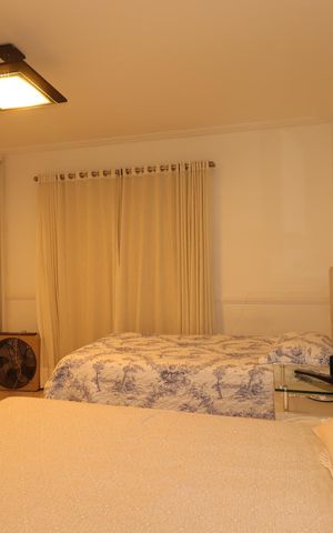 Casa à venda com 230m², 3 quartos e 3 vagasSuíte