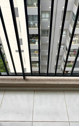 Studio para alugar com 25m², 1 quarto e sem vaga Studio para alugar com 25m², 1 quarto e sem vagaVaranda