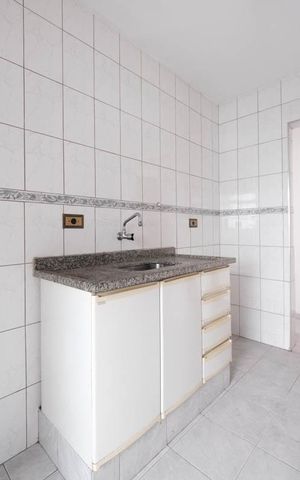Apartamento à venda com 45m², 2 quartos e 1 vagaCozinha e Área de Serviço
