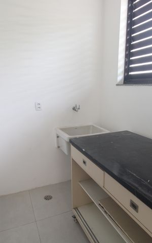 Apartamento à venda com 180m², 4 quartos e 2 vagasÁrea de serviço