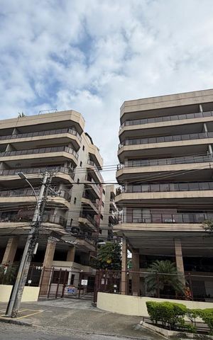 Apartamento à venda com 180m², 4 quartos e 2 vagas Apartamento à venda com 180m², 4 quartos e 2 vagasFachada
