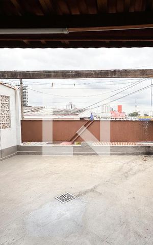 Casa à venda com 187m², 3 quartos e 2 vagas Casa à venda com 187m², 3 quartos e 2 vagasÁrea externa
