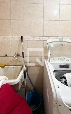 Casa à venda com 187m², 3 quartos e 2 vagas Casa à venda com 187m², 3 quartos e 2 vagasÁrea de serviço