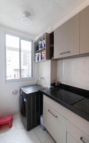 Apartamento à venda com 42m², 2 quartos e 1 vagaCozinha e Área de Serviço