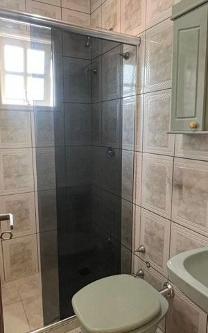 Casa à venda com 142m², 2 quartos e 3 vagas Casa à venda com 142m², 2 quartos e 3 vagasBanheiro 2