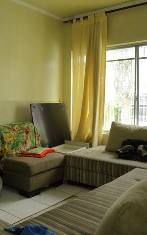 Casa à venda com 220m², 3 quartos e 2 vagasSala